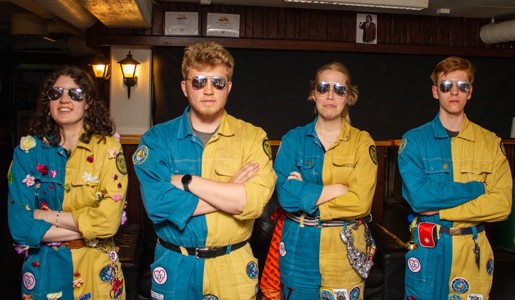 Bild från "Grøtzittning"