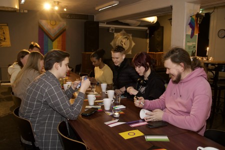 Bild från "Måla och skåla"