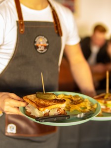 Bild från "Kaffe Konjak Karaoke Pub"