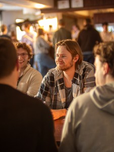 Bild från "Kaffe Konjak Karaoke Pub"