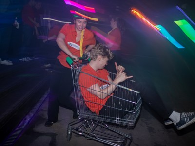 Bild från "TidsrEZan efterzläpp"