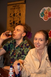 Bild från "Flower-Power Pub"