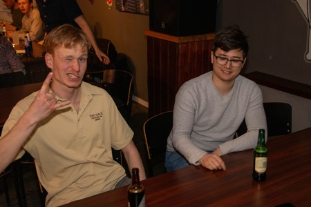 Bild från "Flower-Power Pub"