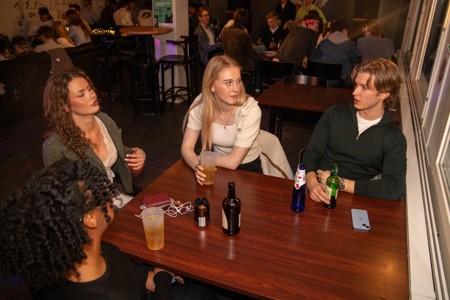 Bild från "Flower-Power Pub"