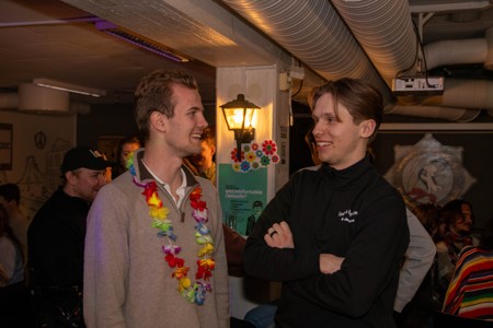 Bild från "Flower-Power Pub"