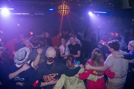 Bild från "TidsrEZan efterzläpp"