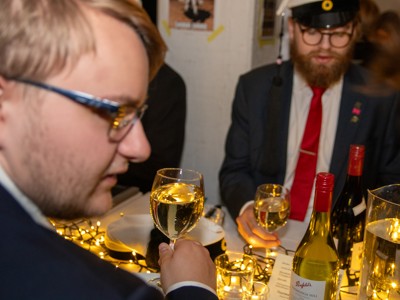 Bild från "Zångbokzittningen"
