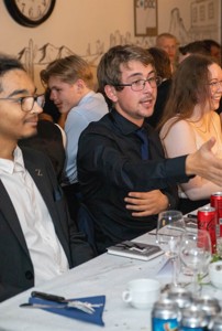 Bild från "Zångbokzzittning"