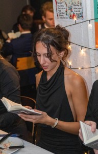 Bild från "Zångbokzzittning"