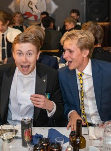 Bild från "Zångbokzzittning"